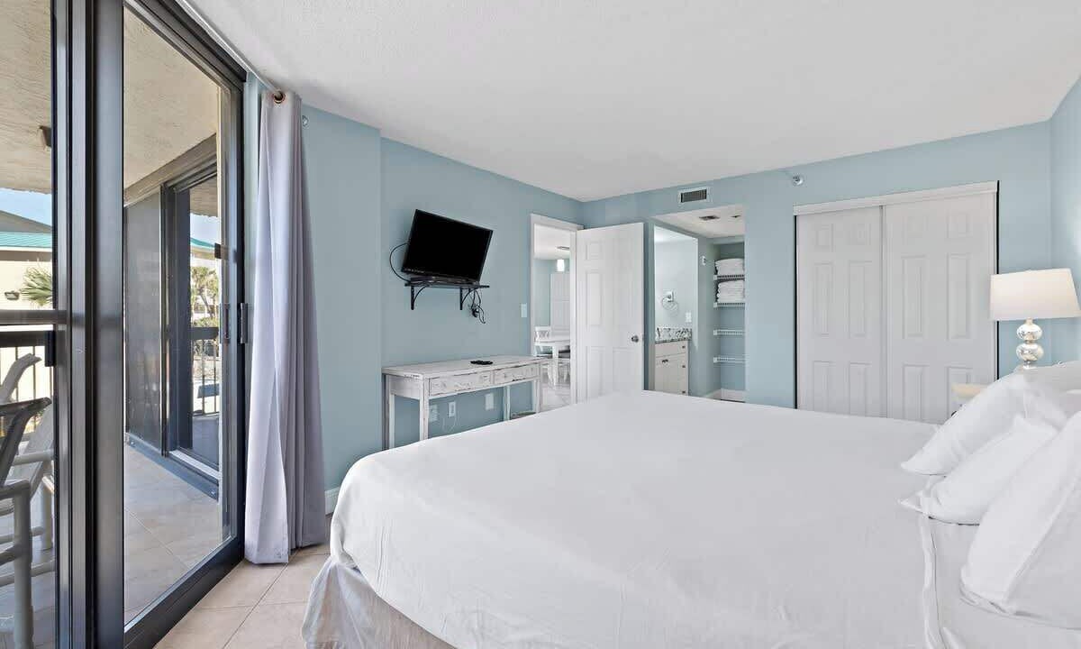 Photo of Bedroom in Destin