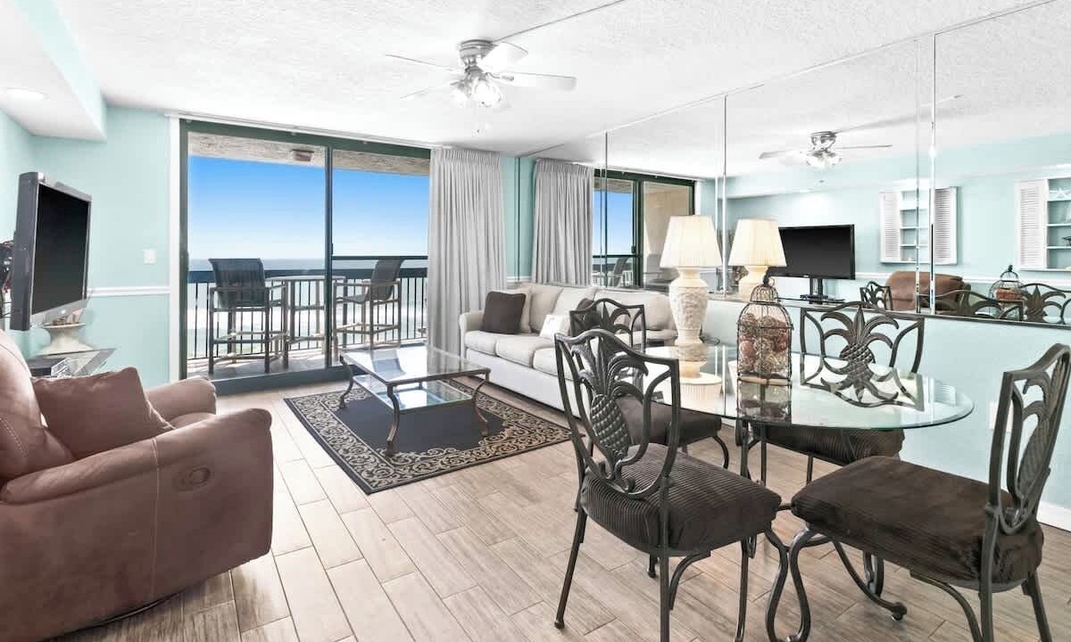 Photo of Livingroom in Destin
