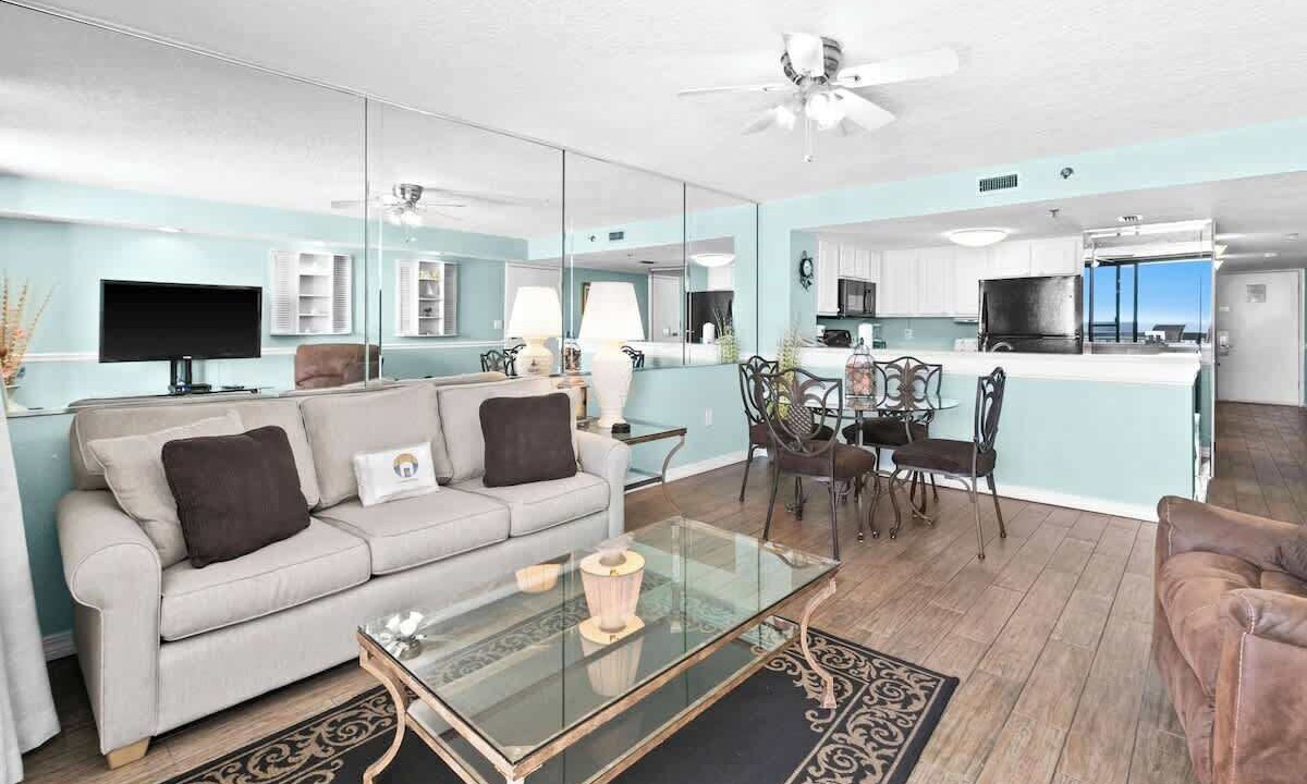 Photo of Livingroom in Destin