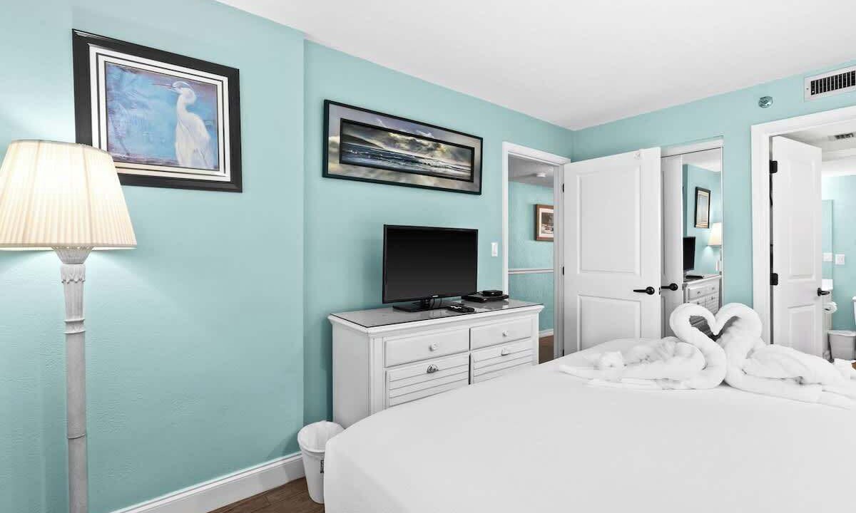 Photo of Bedroom in Destin