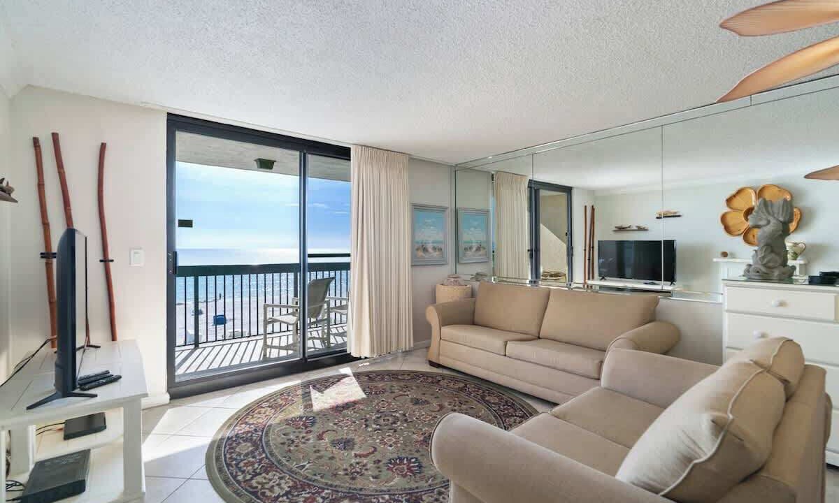 Photo of Livingroom in Destin