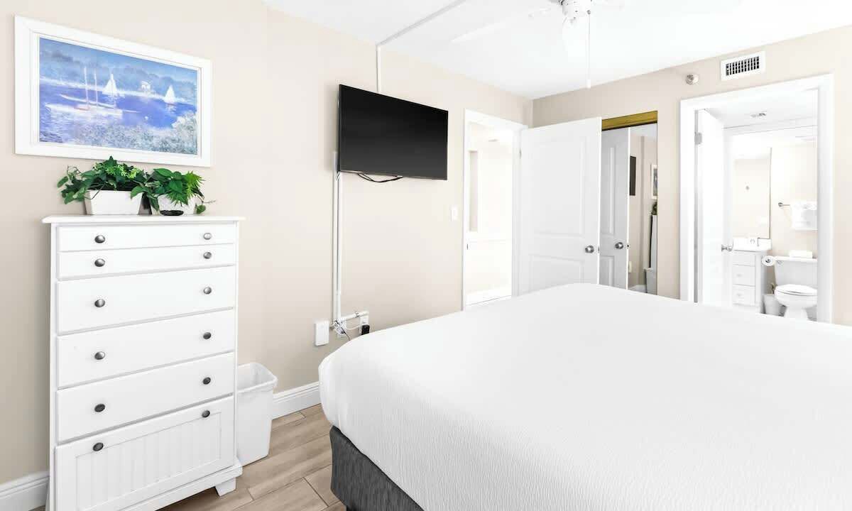 Photo of Bedroom in Destin