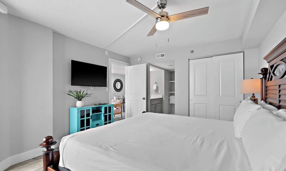 Photo of Bedroom in Destin