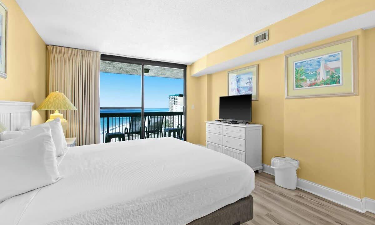 Photo of Bedroom in Destin
