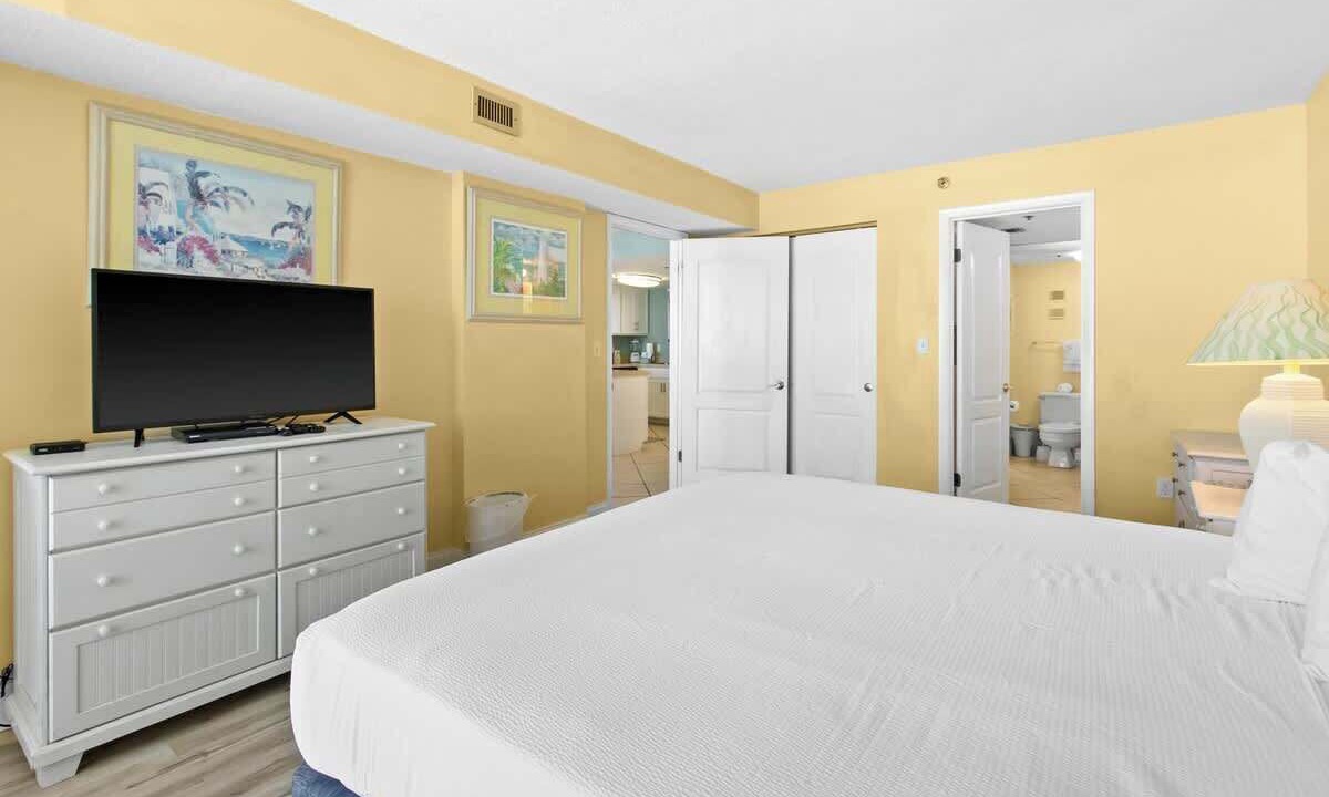 Photo of Bedroom in Destin