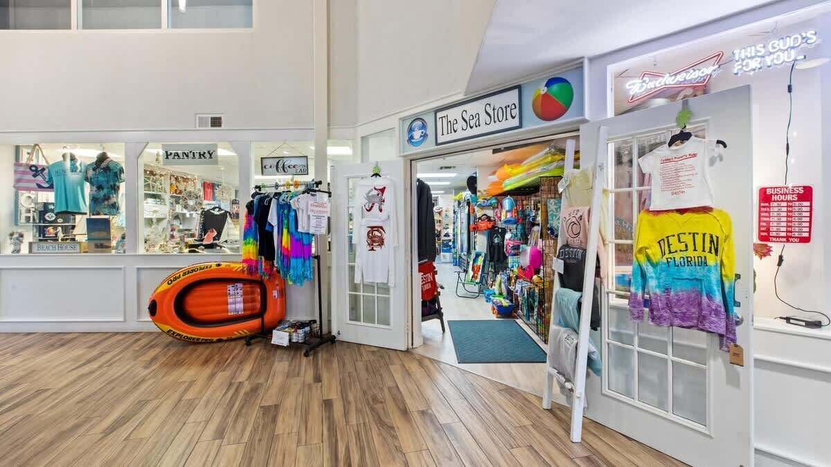 Photo of Others in Destin
