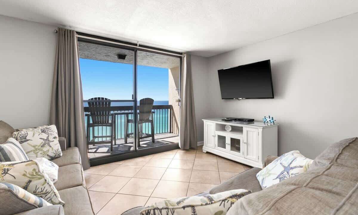 Photo of Livingroom in Destin