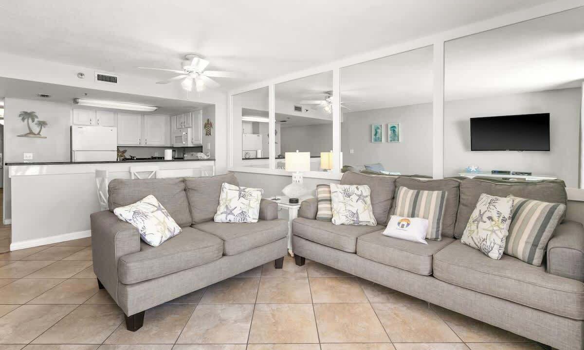 Photo of Livingroom in Destin