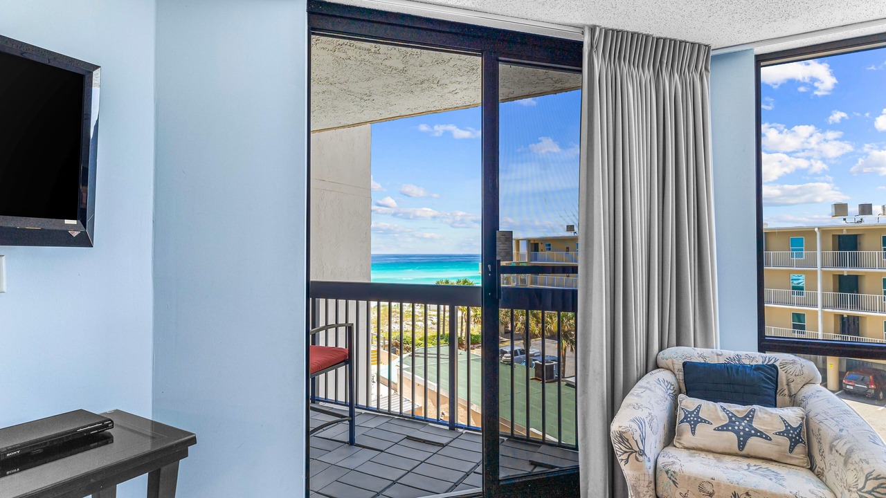 Photo of Livingroom in Destin