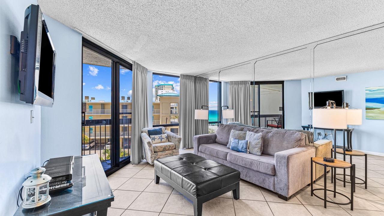 Photo of Livingroom in Destin