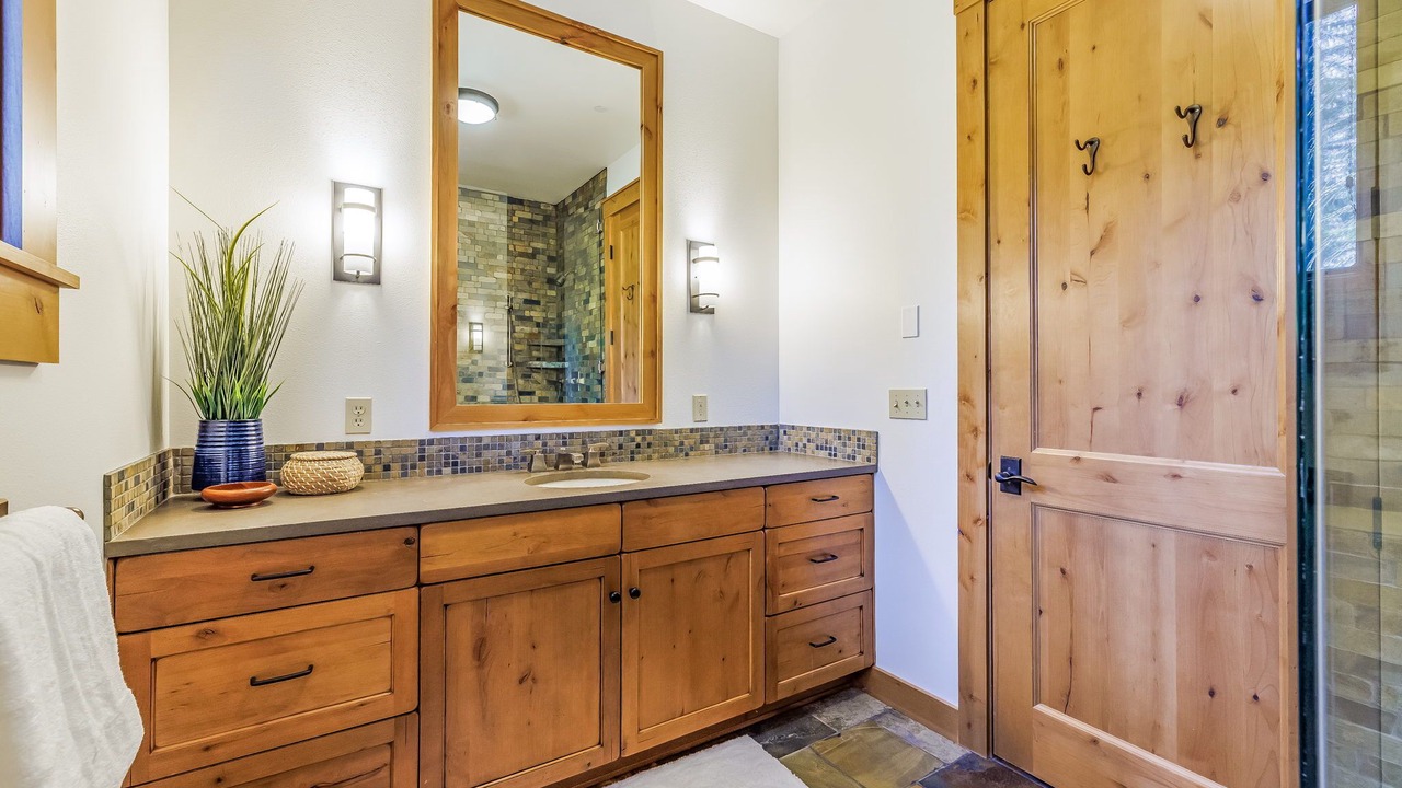 Photo of Bathroom in Cle Elum