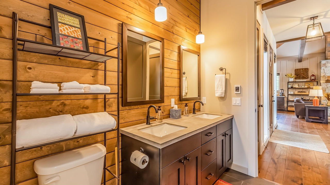 Photo of Bathroom in Ronald