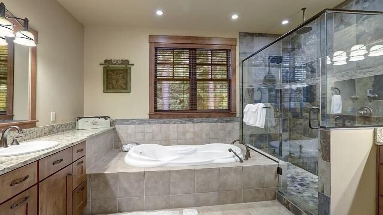 Photo of Bathroom in Cle Elum