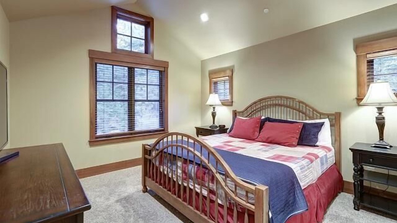 Photo of Bedroom in Cle Elum