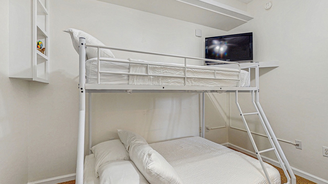 Photo of Bedroom in Destin