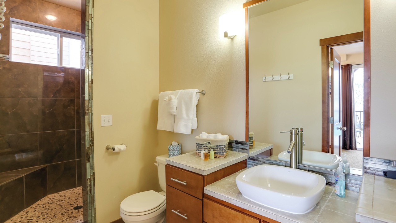 Photo of Bathroom in Manson