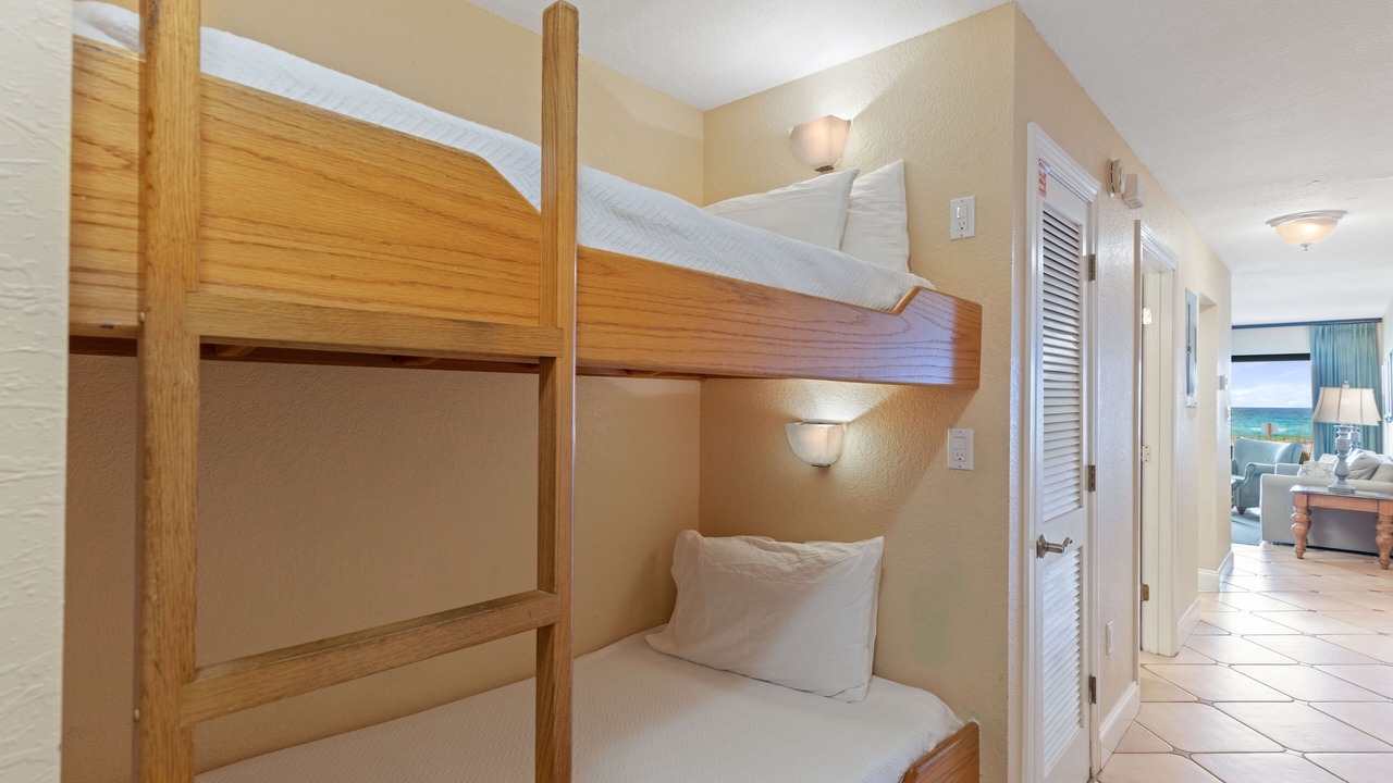 Photo of Bedroom in Destin