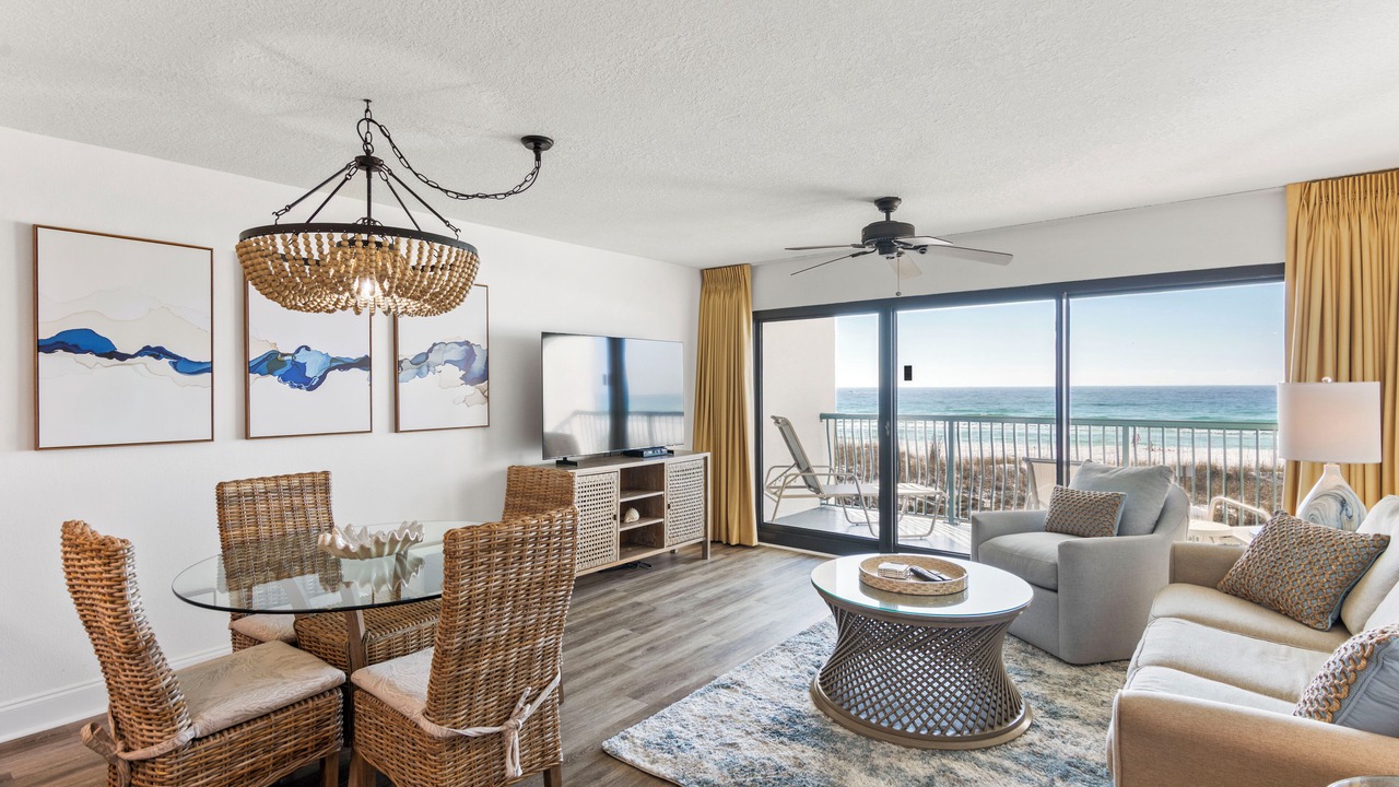 Photo of Livingroom in Destin