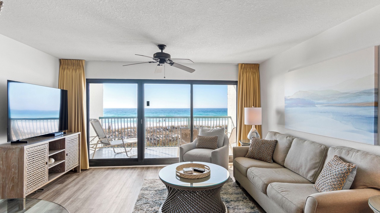 Photo of Livingroom in Destin