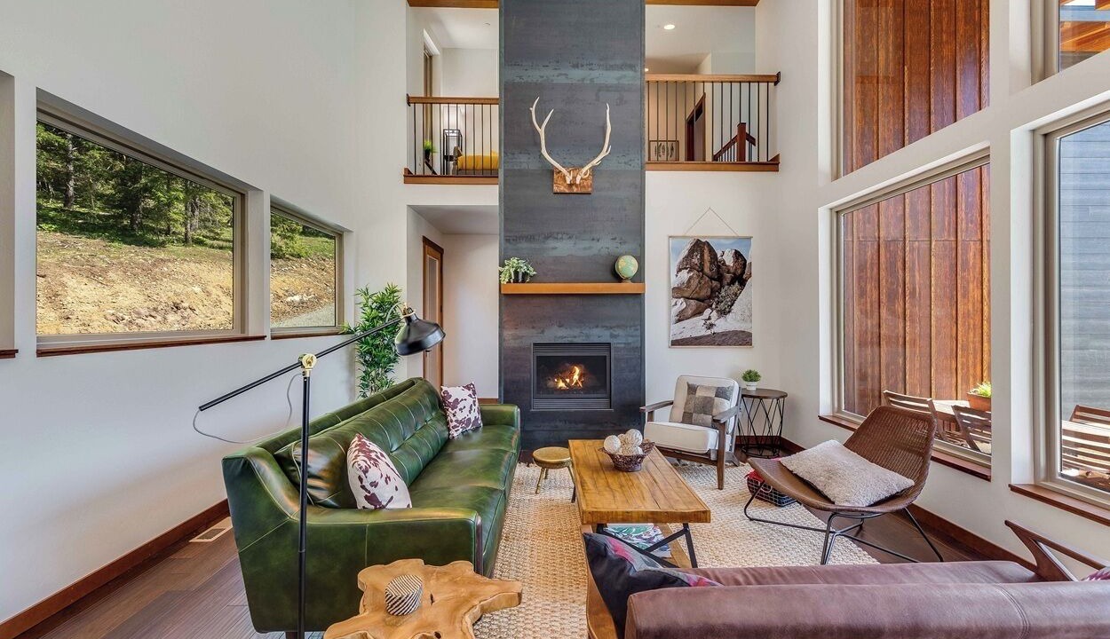Photo of Livingroom in Cle Elum