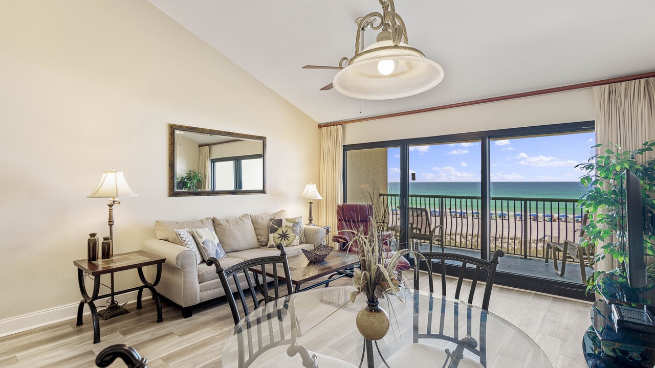 Photo of Livingroom in Destin