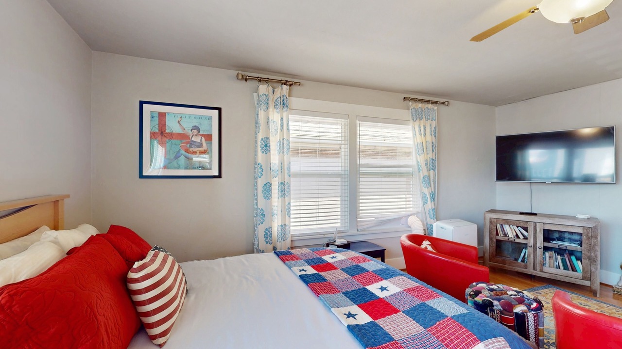 Photo of Bedroom in Bremerton