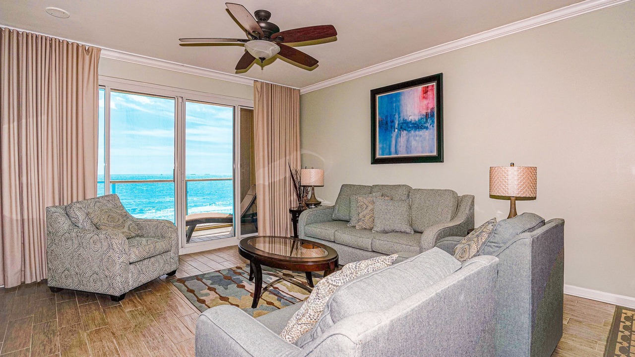 Photo of Livingroom in Destin