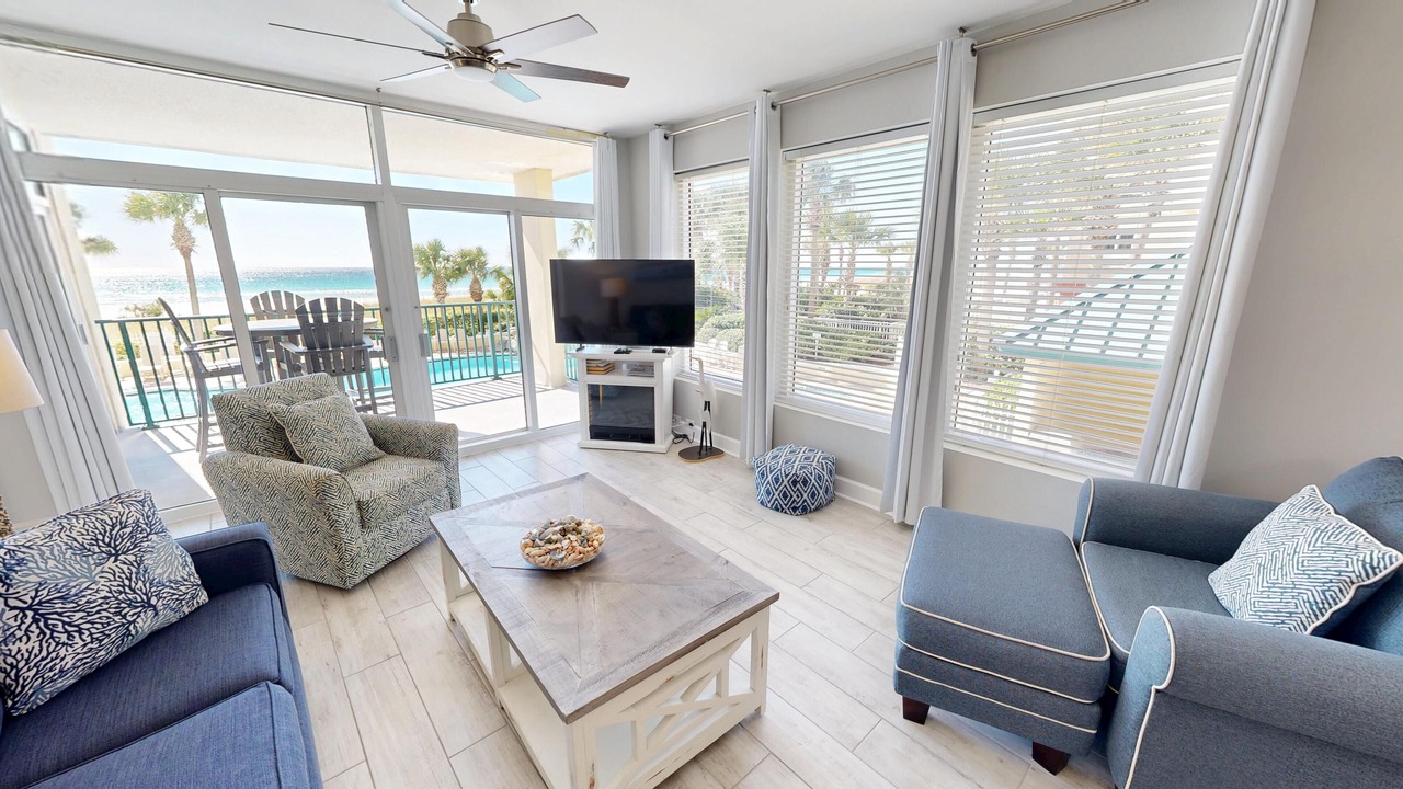 Photo of Livingroom in Destin