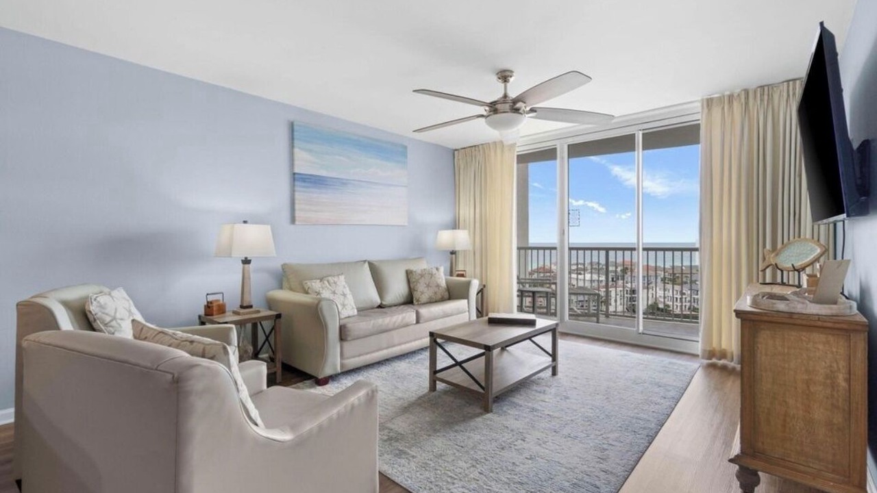 Photo of Livingroom in Destin