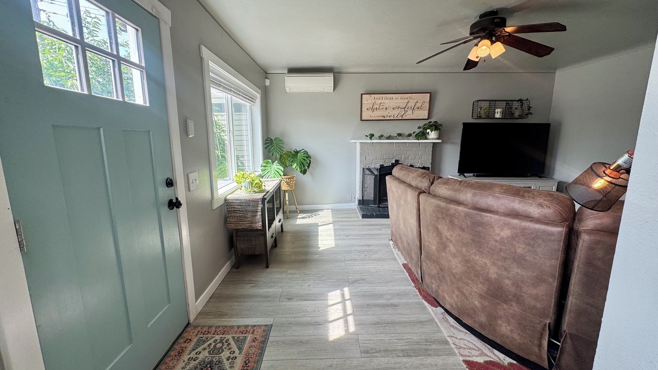 Photo of Livingroom in Puyallup