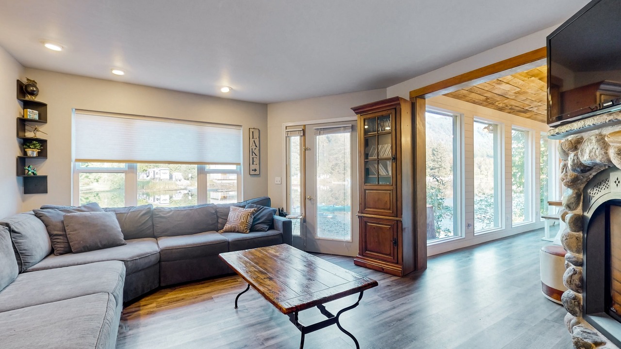 Photo of Livingroom in Sedro-Woolley