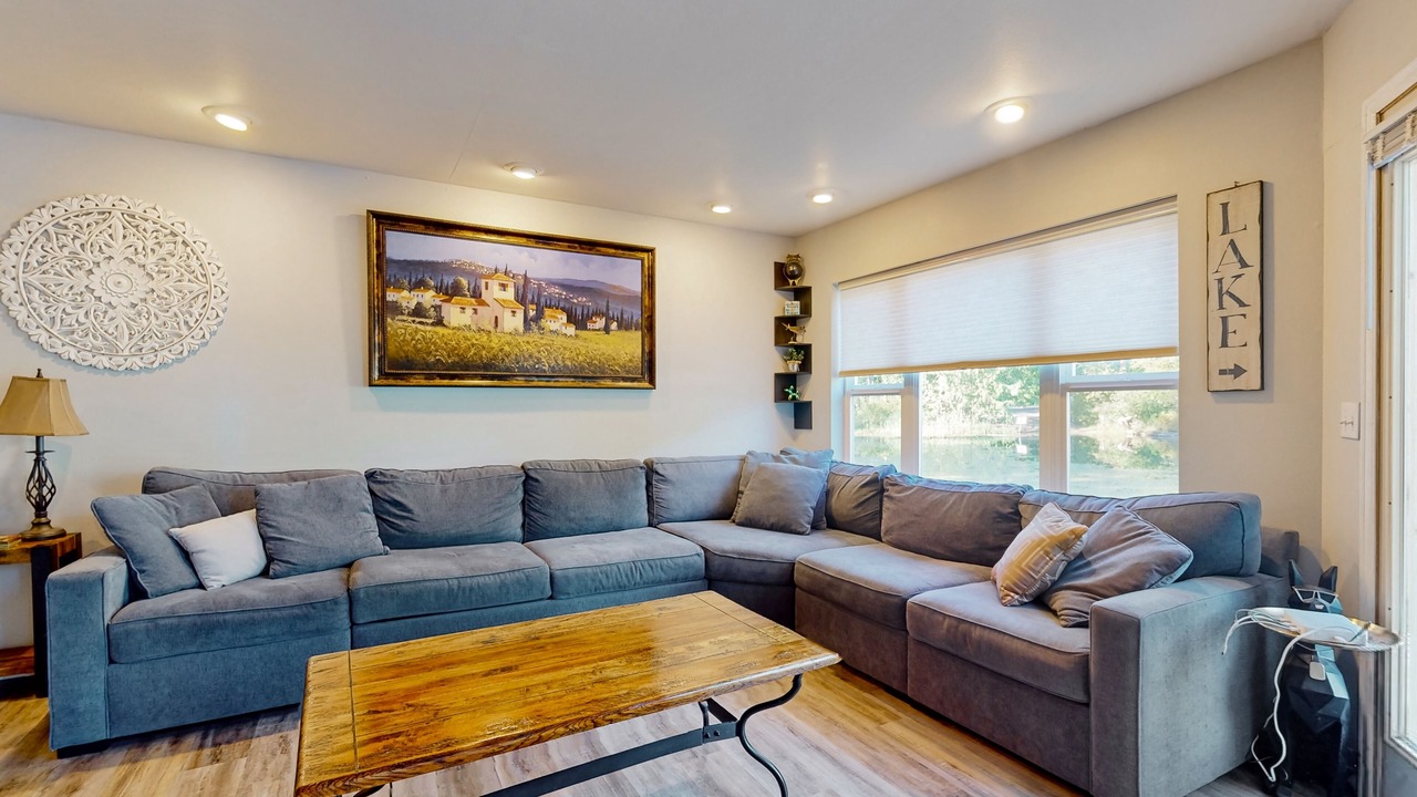 Photo of Livingroom in Sedro-Woolley