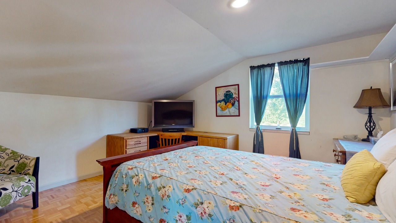 Photo of Bedroom in Sedro-Woolley