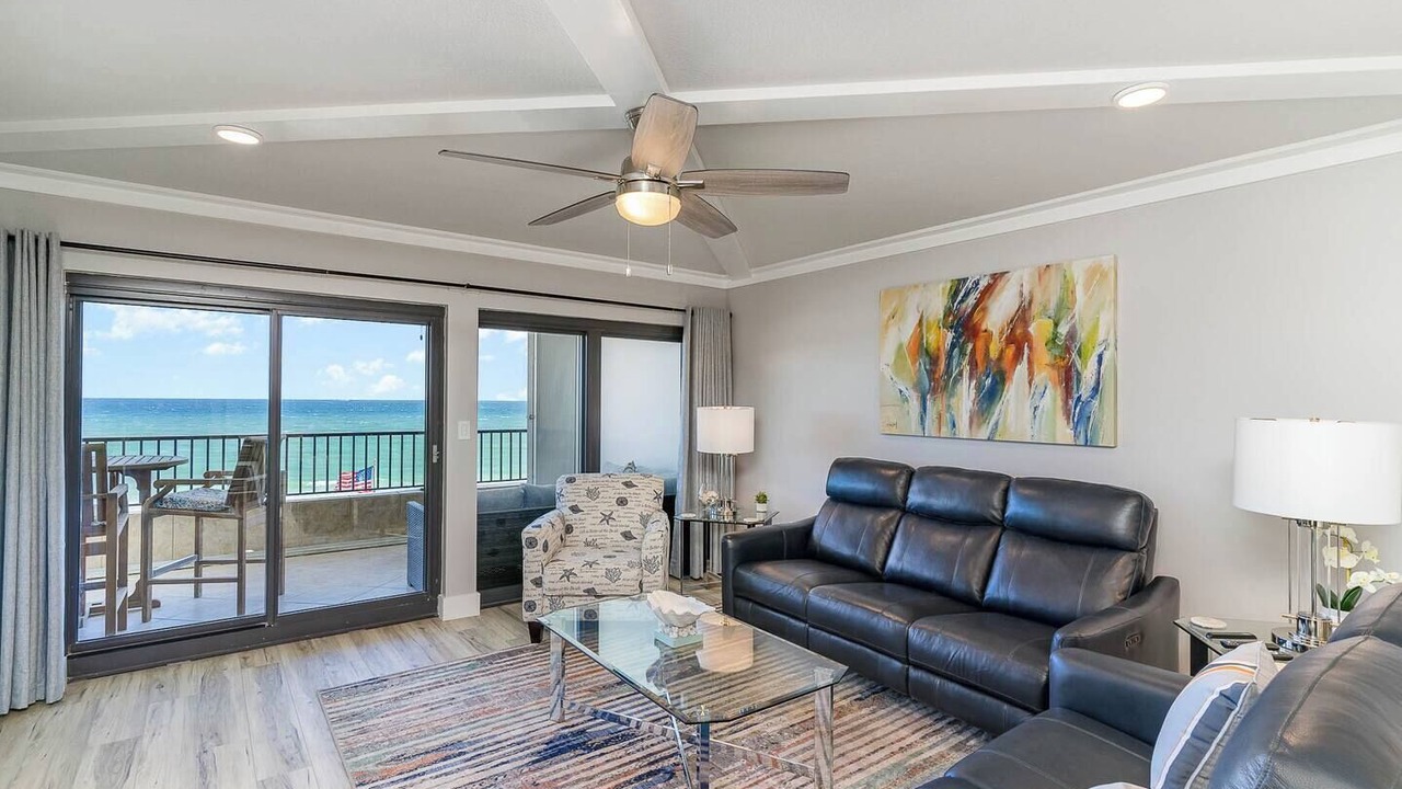 Photo of Livingroom in Destin