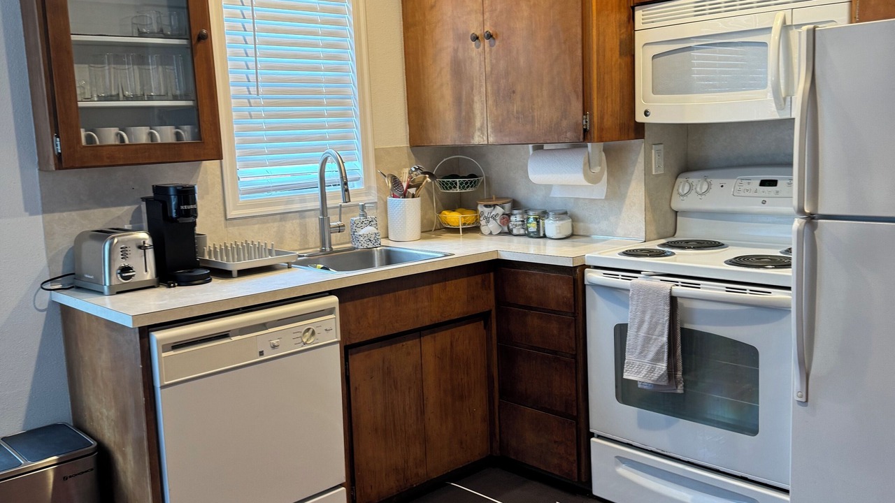 Photo of Kitchen in SeaTac