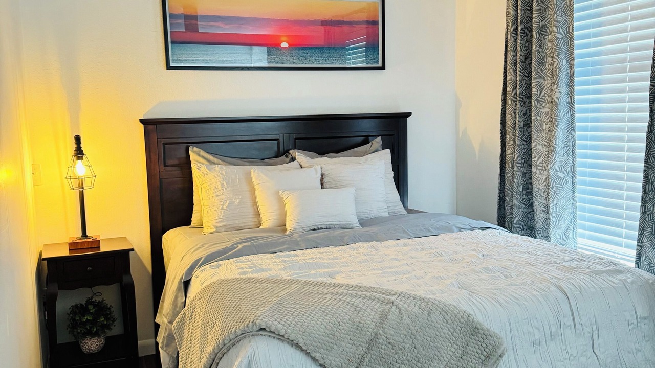 Photo of Bedroom in SeaTac