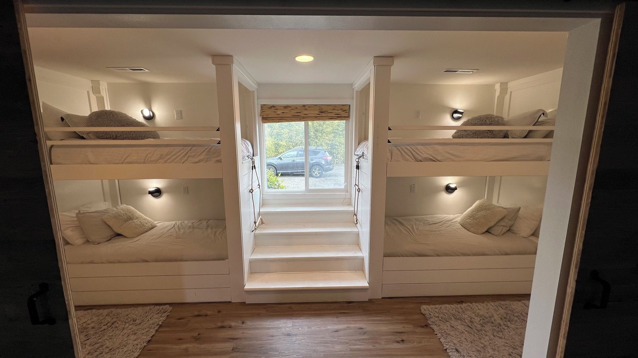 Photo of Bedroom in Long Beach