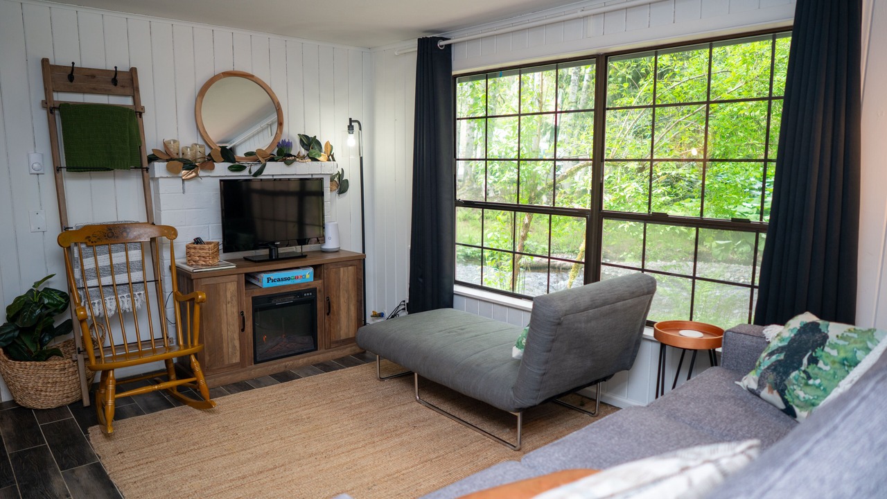 Photo of Livingroom in Hoodsport