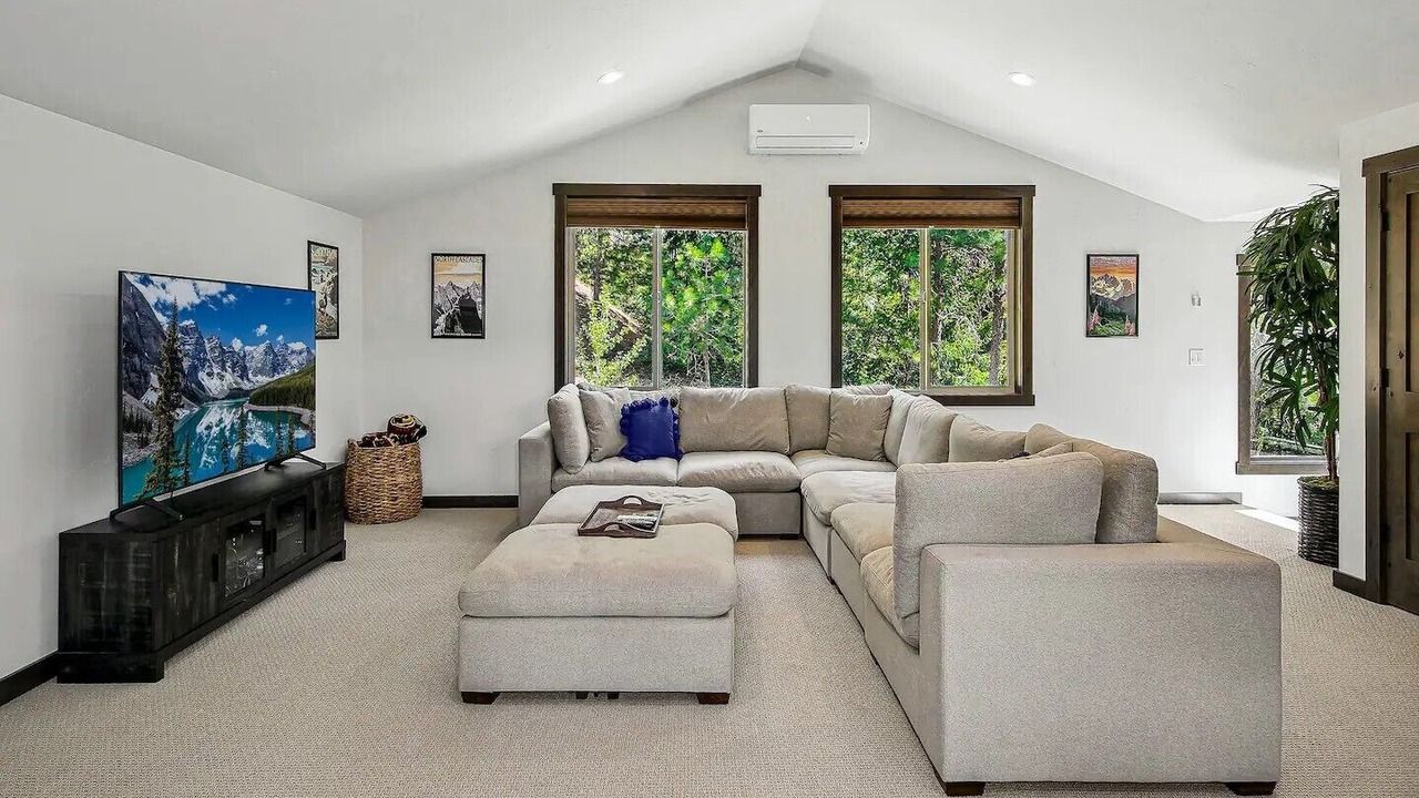 Photo of Livingroom in Cle Elum