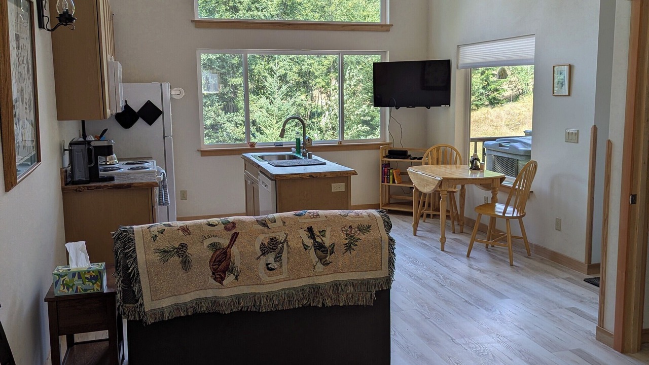 Photo of Bedroom in Packwood