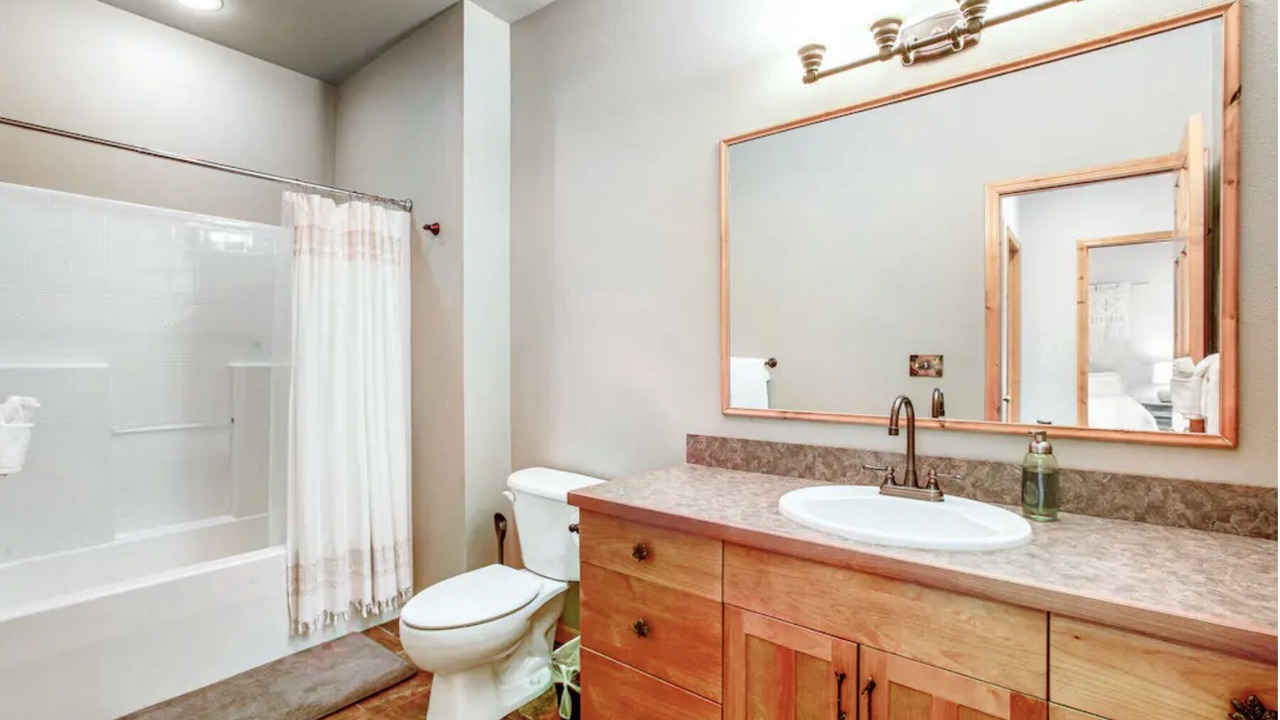 Photo of Bathroom in Ronald