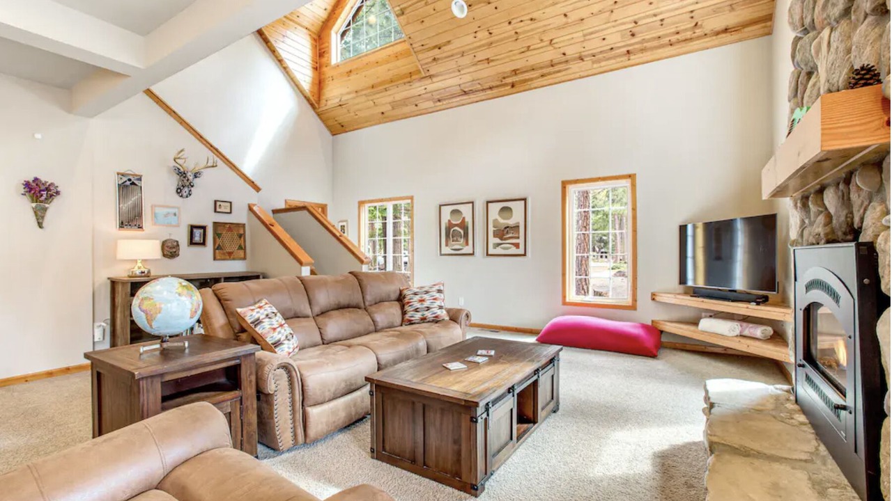 Photo of Livingroom in Ronald
