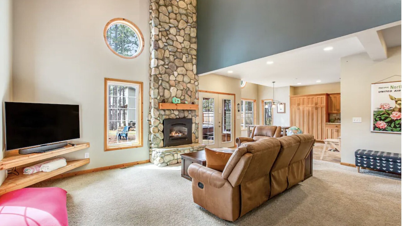 Photo of Livingroom in Ronald