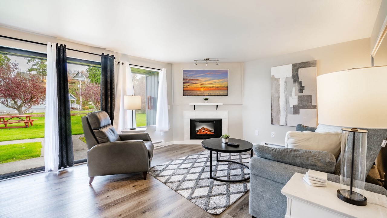 Photo of Livingroom in Birch Bay