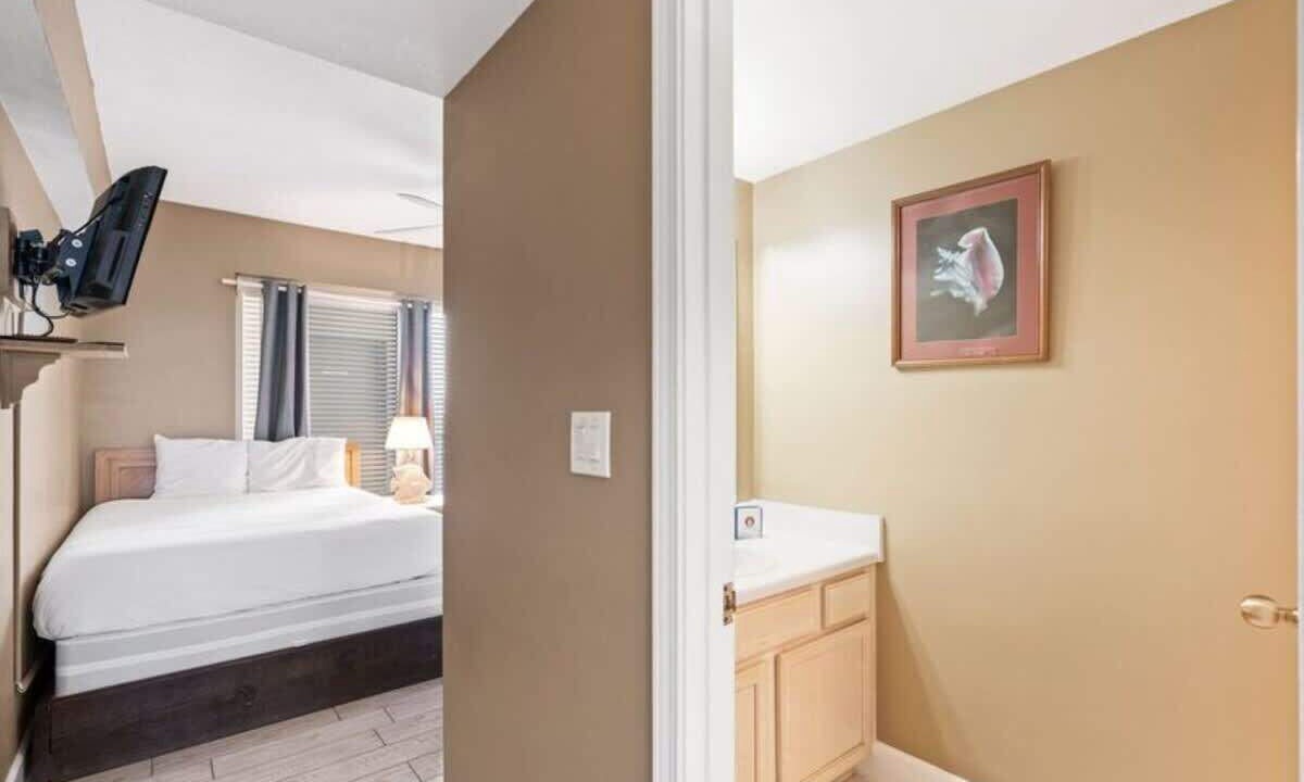 Photo of Bedroom in Destin