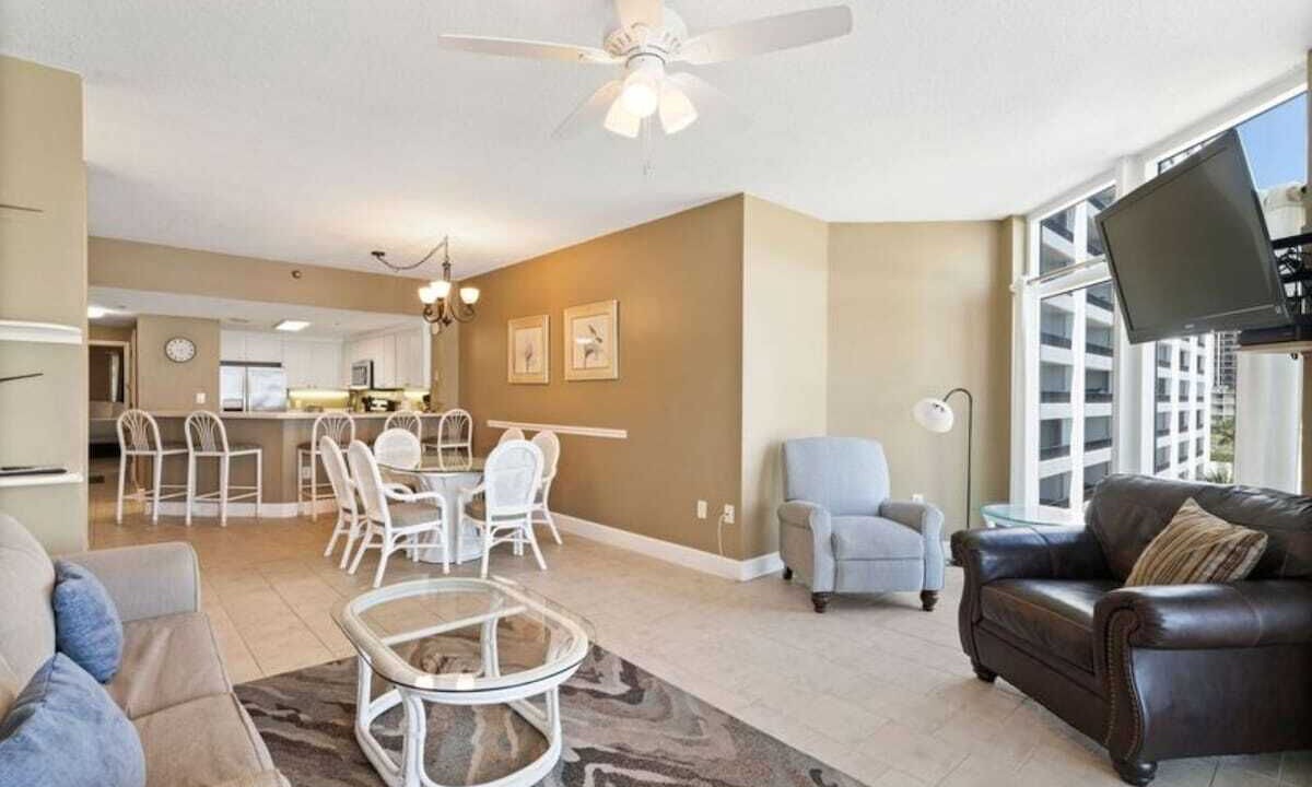 Photo of Livingroom in Destin