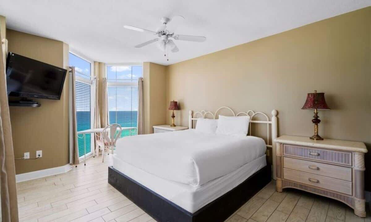 Photo of Bedroom in Destin
