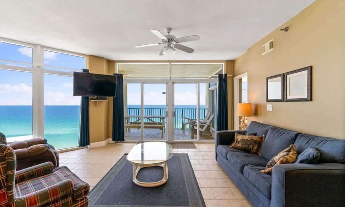 Photo of Livingroom in Destin