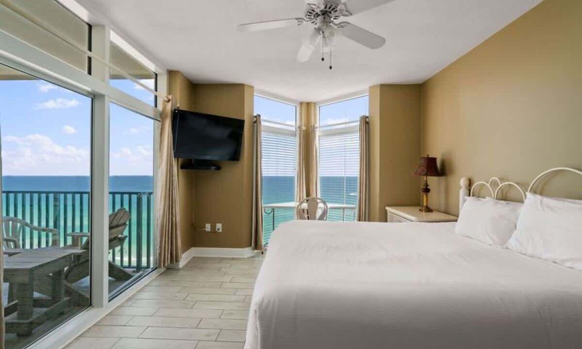 Photo of Bedroom in Destin