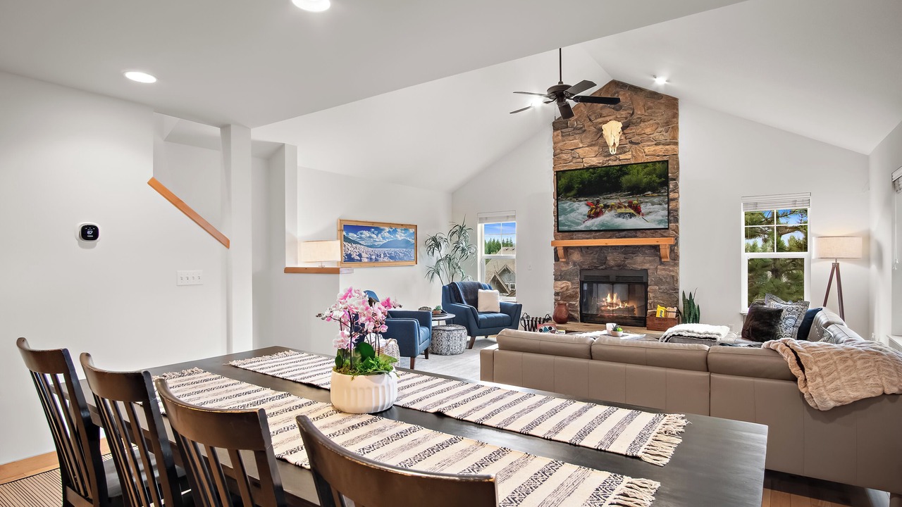 Photo of Livingroom in Ronald